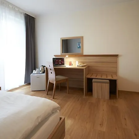 魏玛伯格酒店 阿波尔达