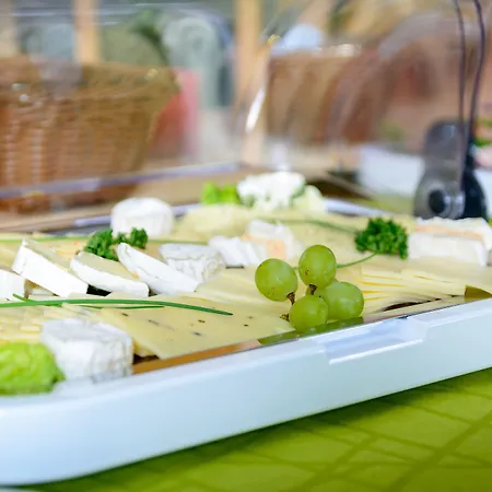 Hotel Weimarer Berg 3*